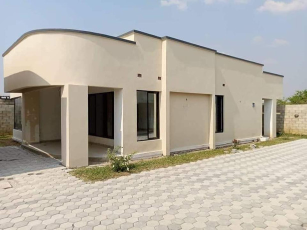 2-bedroom-house-for-rent-in-lilayi-big-6