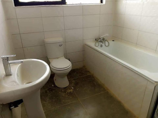 2-bedroom-house-for-rent-in-lilayi-big-4