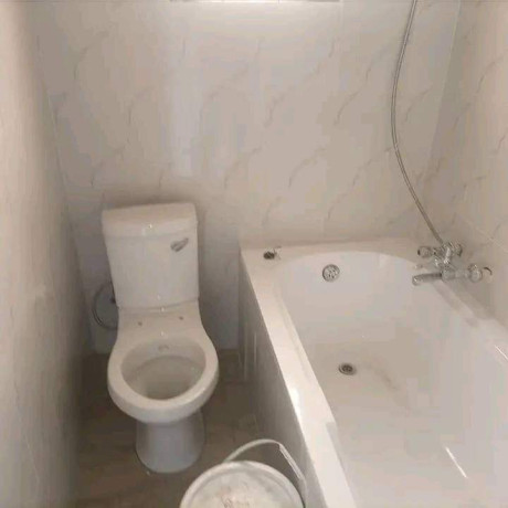 2-bedroom-house-for-rent-in-meanwood-big-3