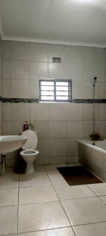 3-bedroom-flat-for-rent-in-ibex-hill-big-2