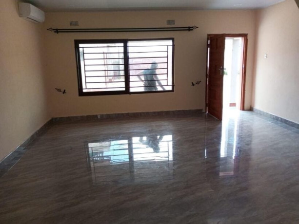 2-bedroom-flat-for-rent-in-lilayi-big-8