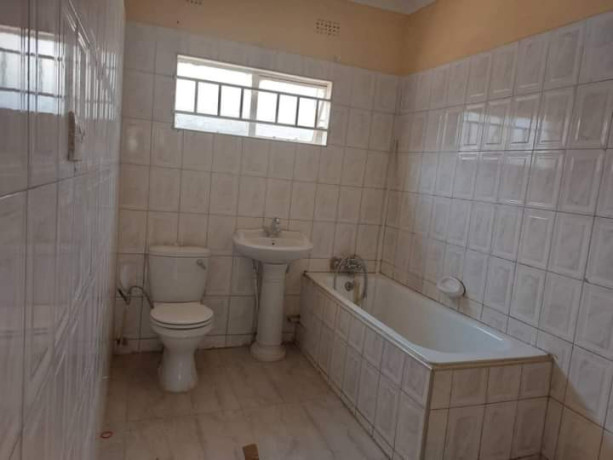 3-bedroom-flat-for-rent-in-salama-park-big-5