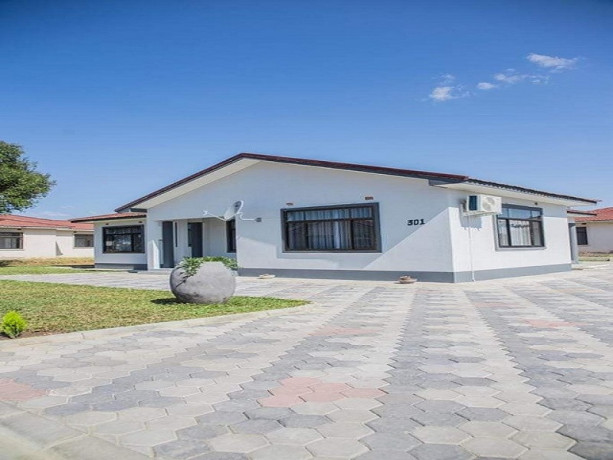 4-bedroom-fully-furnished-apartment-for-rent-in-silverest-gardens-big-0