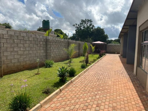 2-3-bedroom-flats-for-rent-in-ibex-hill-big-1