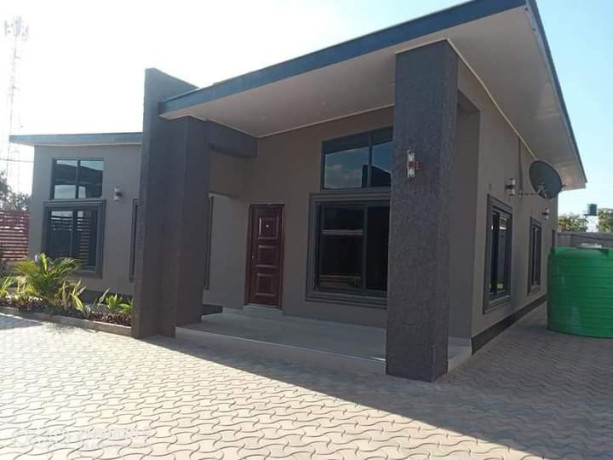 3-bedroom-flat-for-rent-big-1