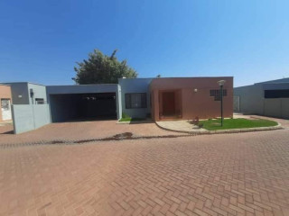 3-bedrooms-apartment-for-rent-in-mass-media