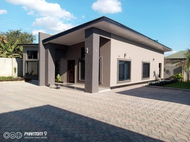 3-bedroom-flats-for-rent-in-chamba-valley-big-0