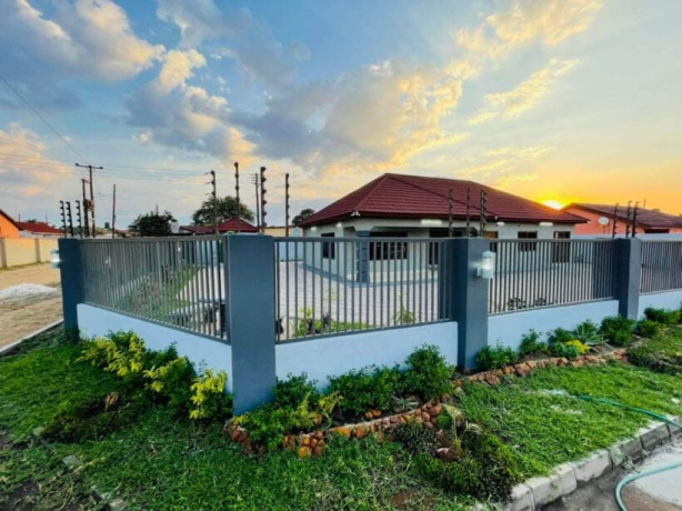 3-bedroom-house-for-rent-in-ibex-hill-big-2