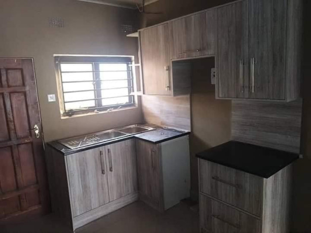 2-bedroom-flat-for-rent-in-chalala-big-1