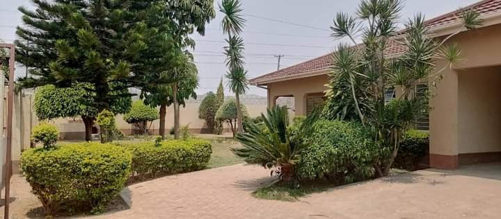 5-bedroom-house-for-rent-in-ibex-hill-big-2