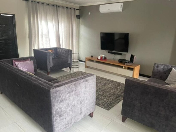 2-bedroom-flat-for-rent-in-meanwood-ibex-big-1