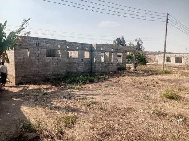 3-bedroom-house-for-sale-in-meanwood-chamba-valley-big-1