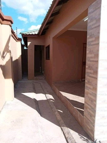 2-bedroom-flat-for-rent-in-chilanga-big-2