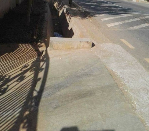 1-bedroom-spacious-bedsitter-for-rent-in-meanwood-big-2