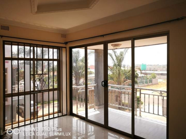 2-bedroom-flat-for-rent-in-ibex-hill-big-9