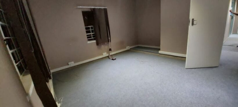 office-space-for-rent-in-rhodespark-big-5