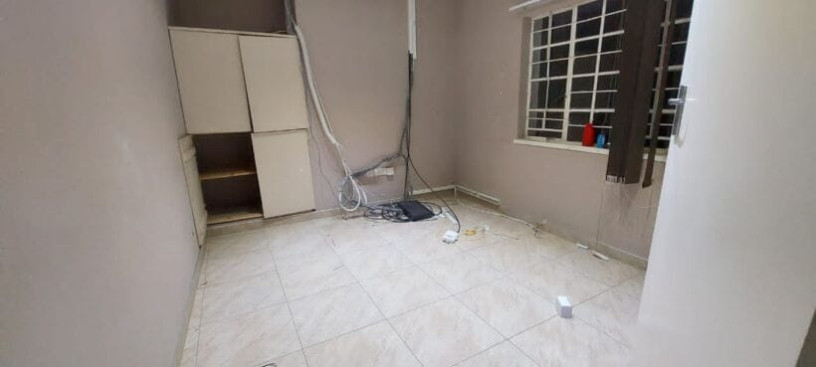 office-space-for-rent-in-rhodespark-big-4