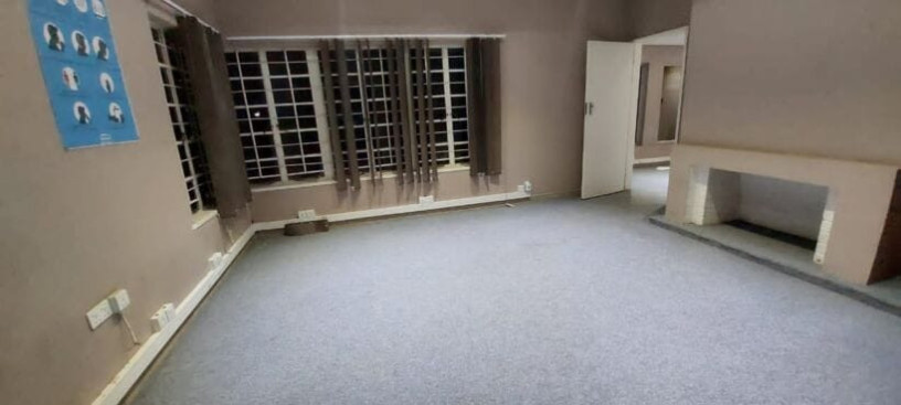 office-space-for-rent-in-rhodespark-big-3