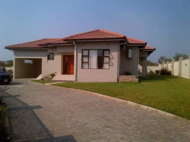 2-bedroom-apartments-for-rent-in-roma-park-big-2