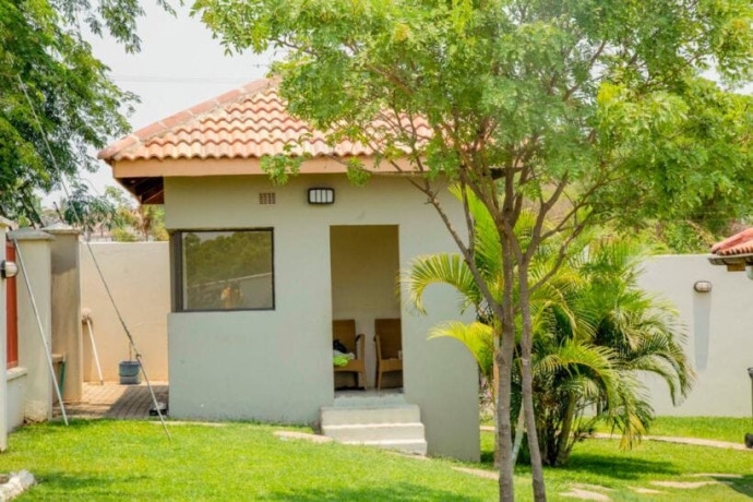 3-bedroom-house-for-rent-in-roma-park-big-4