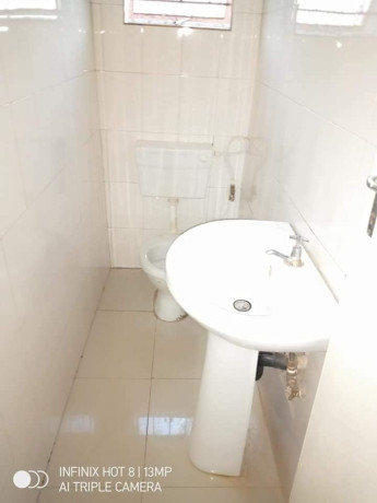 2-bedroom-flat-for-rent-in-chalala-big-3