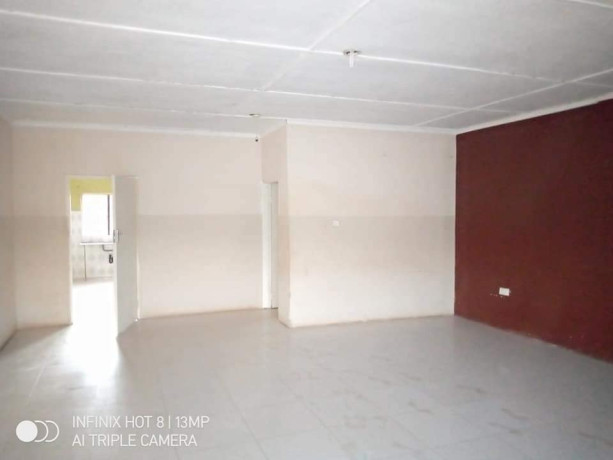 2-bedroom-flat-for-rent-in-chalala-big-6