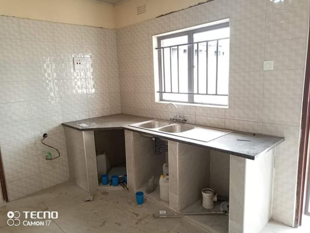 3-bedroom-flat-for-rent-in-chalala-big-7