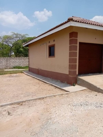 4-bedroom-flat-for-rent-in-meanwood-ibex-big-2