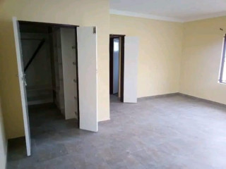 3-bedroom-flat-for-rent-in-makeni