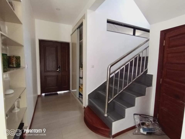 3-bedroom-flat-for-rent-in-ibex-hill-big-5