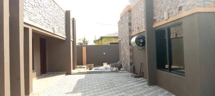 2-bedroom-flat-for-rent-in-silverest-big-1