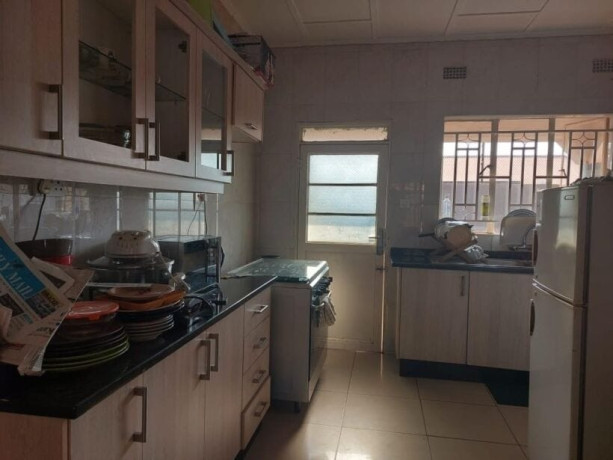2-bedroom-flat-for-rent-in-chalala-big-2