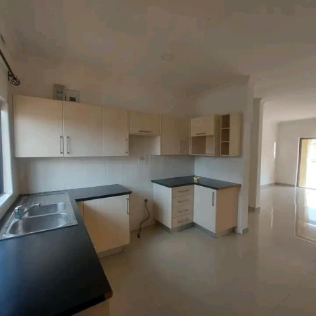 3-bedroom-flat-for-rent-in-ibex-hill-big-5