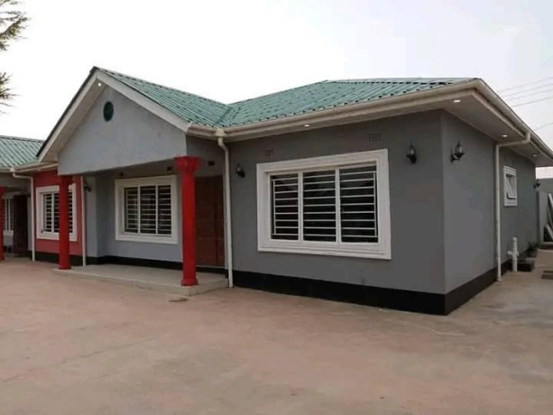 3-bedroom-flat-for-rent-in-lusaka-west-big-2