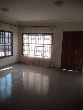 3-bedroom-flat-for-rent-in-chalala-big-5