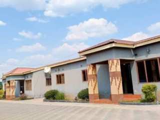 3-bedroom-flat-for-rent-in-ibex-hill