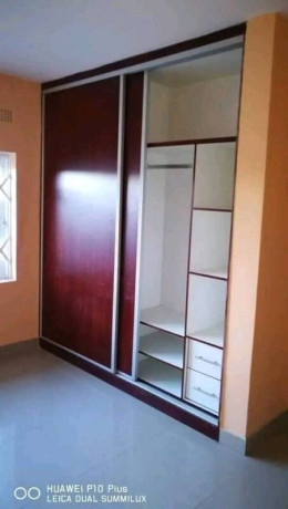 2-bedroom-flat-for-rent-in-chalala-big-4
