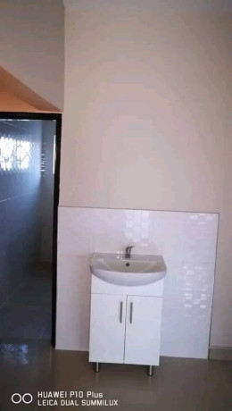 2-bedroom-flat-for-rent-in-chalala-big-5