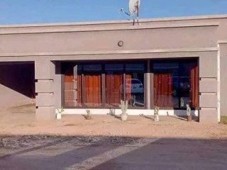 3-bedroom-flat-for-rent-in-ibex-meanwood