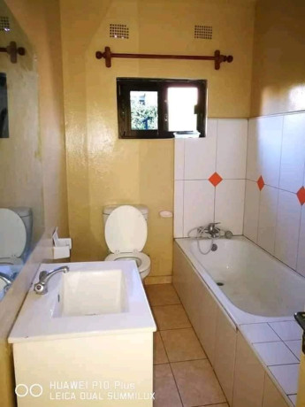 3-bedroom-house-for-rent-in-kabulonga-big-3