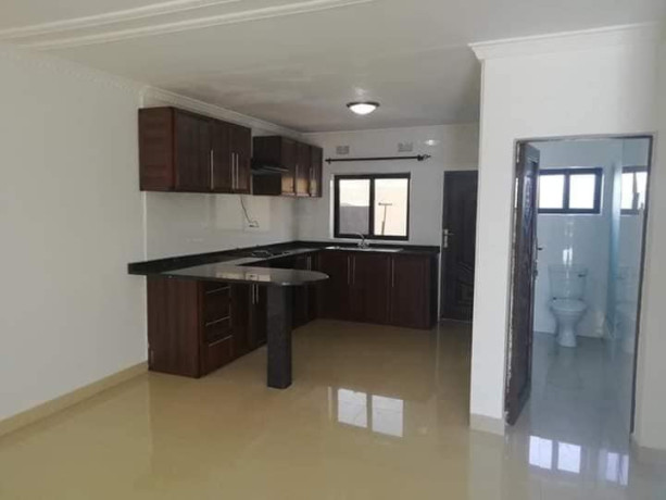 2-bedroom-flat-for-rent-in-ibex-hill-big-2