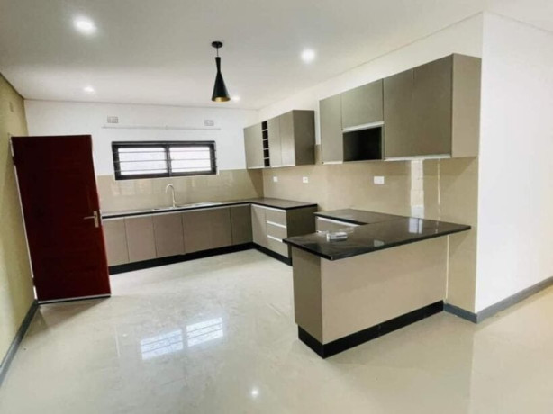 3-bedroom-flat-for-rent-in-ibex-hill-big-4