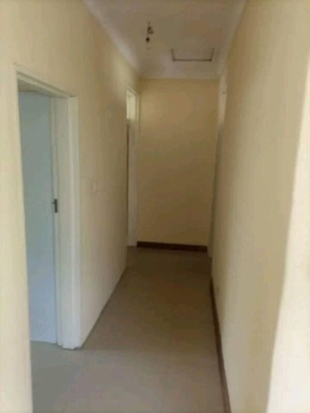 2-bedroom-flat-for-rent-big-4