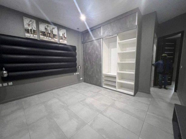 fully-furnished-apartment-for-rent-in-roma-big-2