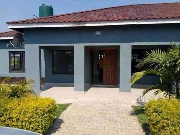 2-bedroom-flat-for-rent-in-ibex-hill-big-0