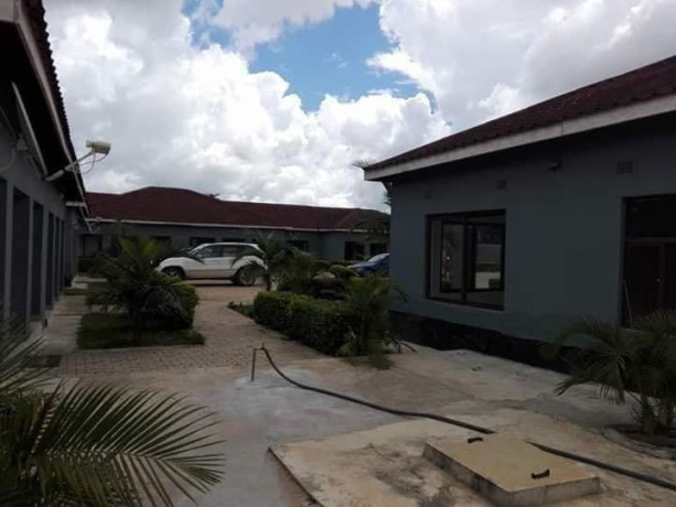 2-bedroom-flat-for-rent-in-ibex-hill-big-4