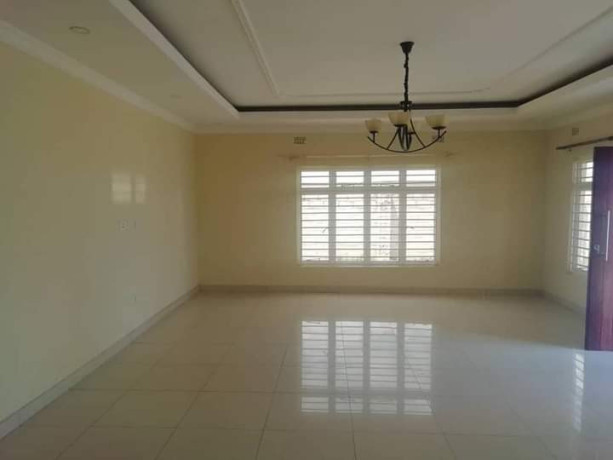 2-bedroom-flat-for-rent-in-silverest-big-2