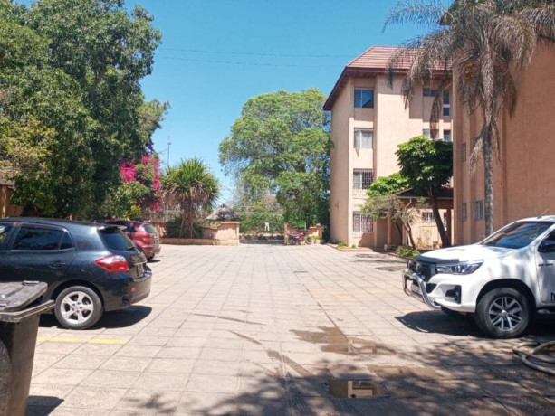 3-bedroom-apartment-for-rent-in-rhodes-park-big-0