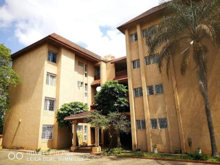 3-bedroom-flat-for-rent-in-rhodes-park