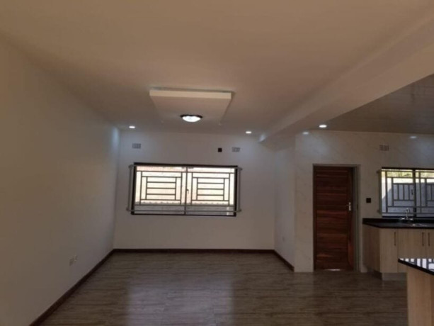 3-bedroom-flats-for-rent-in-olympia-big-3